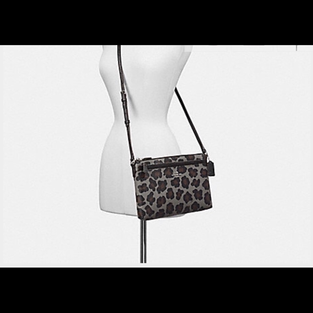 ❗️Sold❗️Coach pop up crossbody purse in Ocelot NWT - Picture 3 of 7